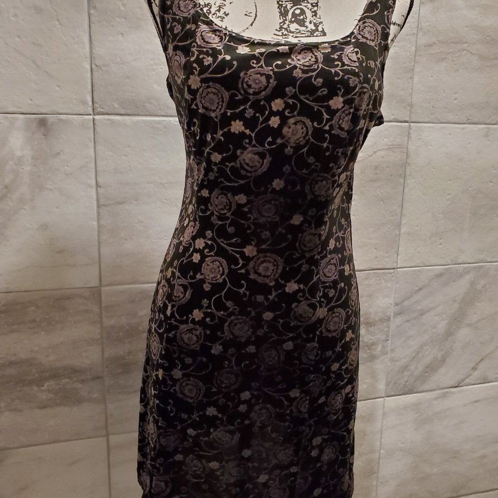 Black Sleeveless Dress Black/Gold Floral Velour